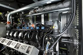 Газовый генератор Pramac GGW70G в кожухе — фото 8